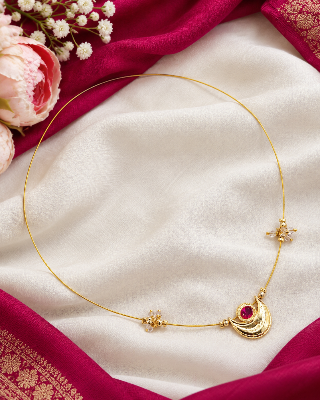 Invisible South Half Moon Desing Necklace Set